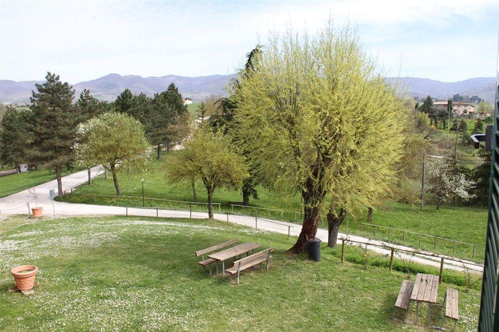 Residenza Di Campagna Montelleri Guest House Викио Екстериор снимка